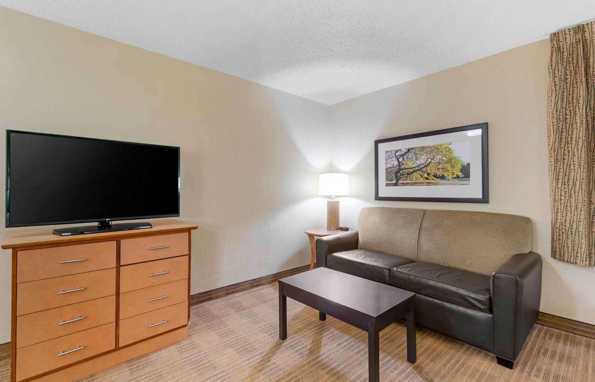 Hotel Extended America - - Staples 2*
